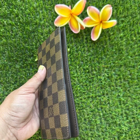 LV damier long bifold wallet - Picture 7 of 10